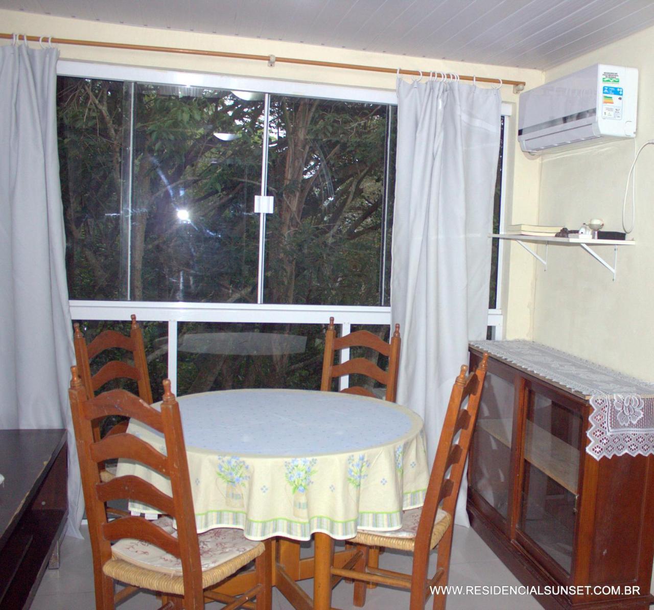 ボンビーニャス Residencial Sunsetアパートホテル エクステリア 写真